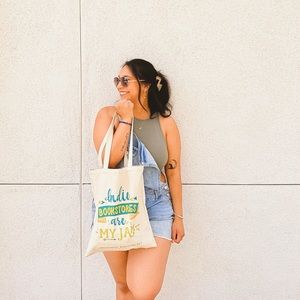 Meet your Posher, Monet